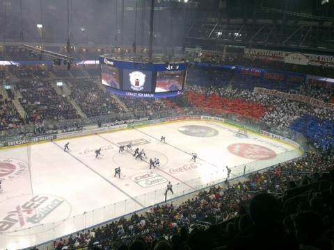 2014_02_Mehr als nur ein Spiel_Eishockey (3).jpg