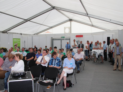 2014_07_Tarmstedter Gespraeche u Schlepperpulling (12).JPG