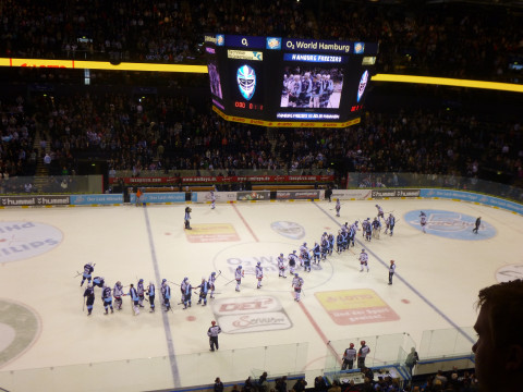 2014_02_Mehr als nur ein Spiel_Eishockey (20).JPG