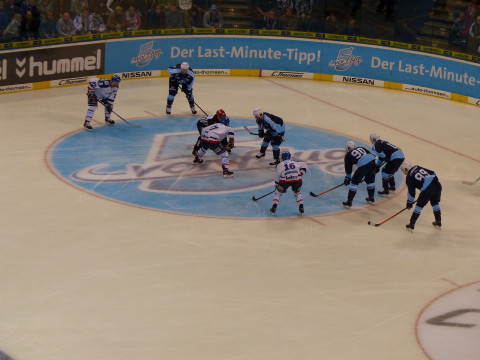 2014_02_Mehr als nur ein Spiel_Eishockey (397).JPG