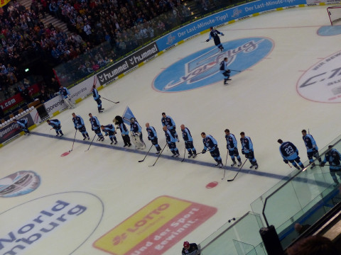 2014_02_Mehr als nur ein Spiel_Eishockey (381).JPG