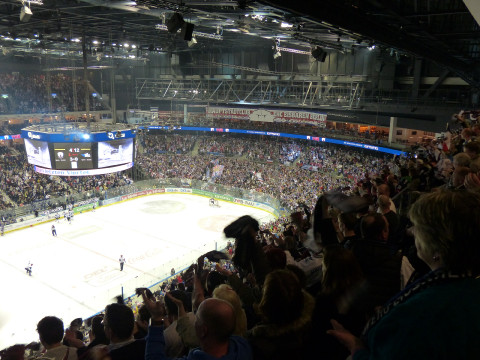 2014_02_Mehr als nur ein Spiel_Eishockey (133).JPG